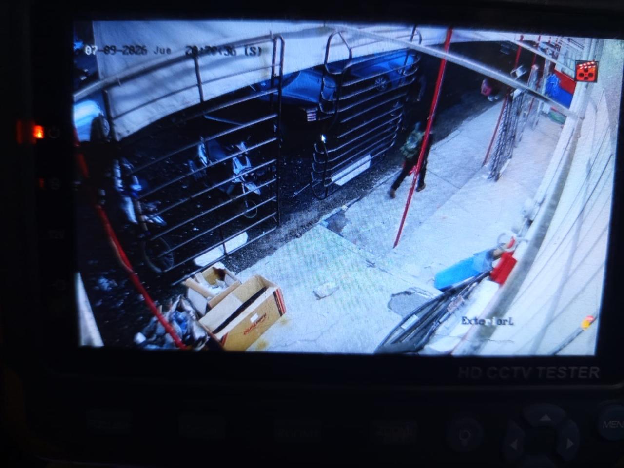 Cámara de seguridad exterior instalada