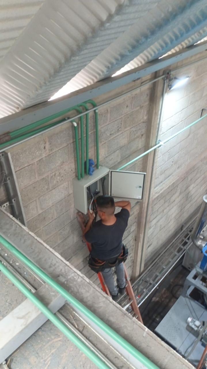 Cámara con garantía de instalación de 120 días